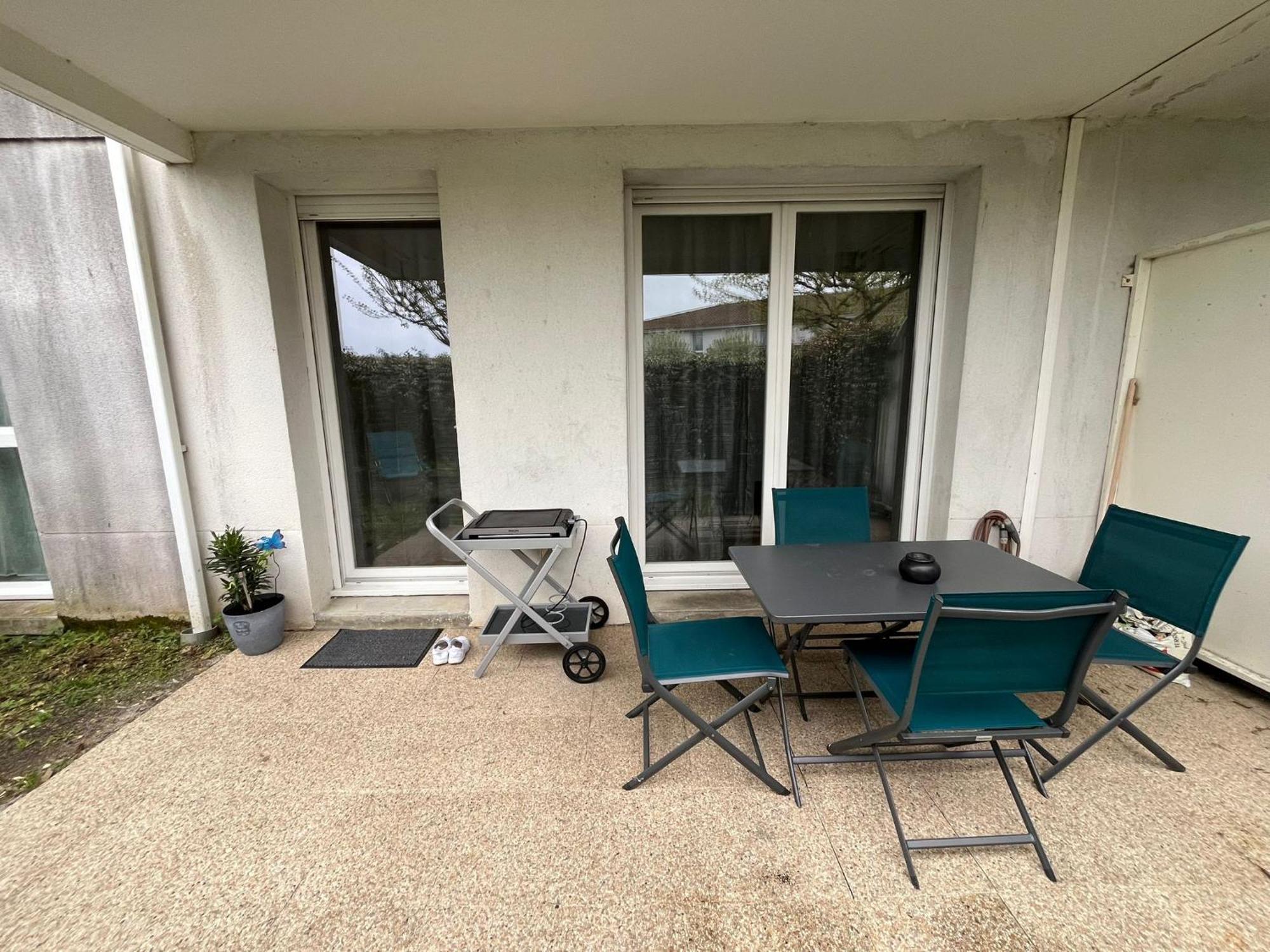 Appartement Avec Jardin A Rochefort מראה חיצוני תמונה