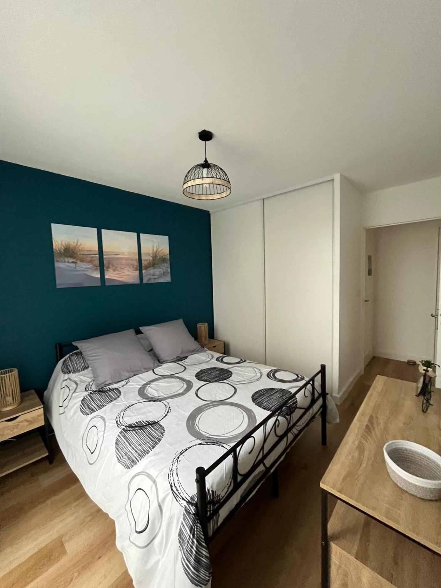 Appartement Avec Jardin A Rochefort מראה חיצוני תמונה